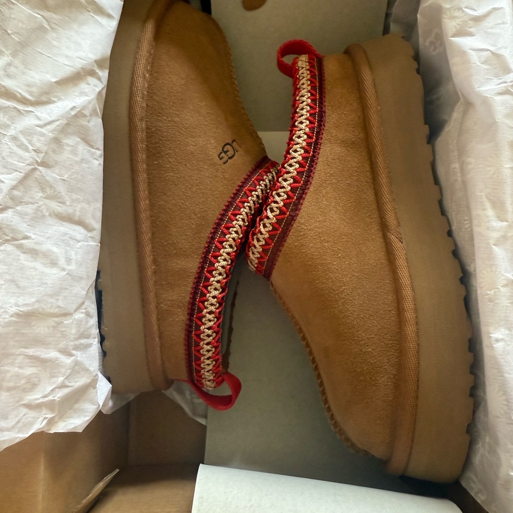 UGG Kids Tan Slippers with Red Accents - Picture 3 of 3